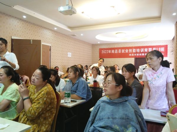 抚州南昌月嫂培训班哪家好考